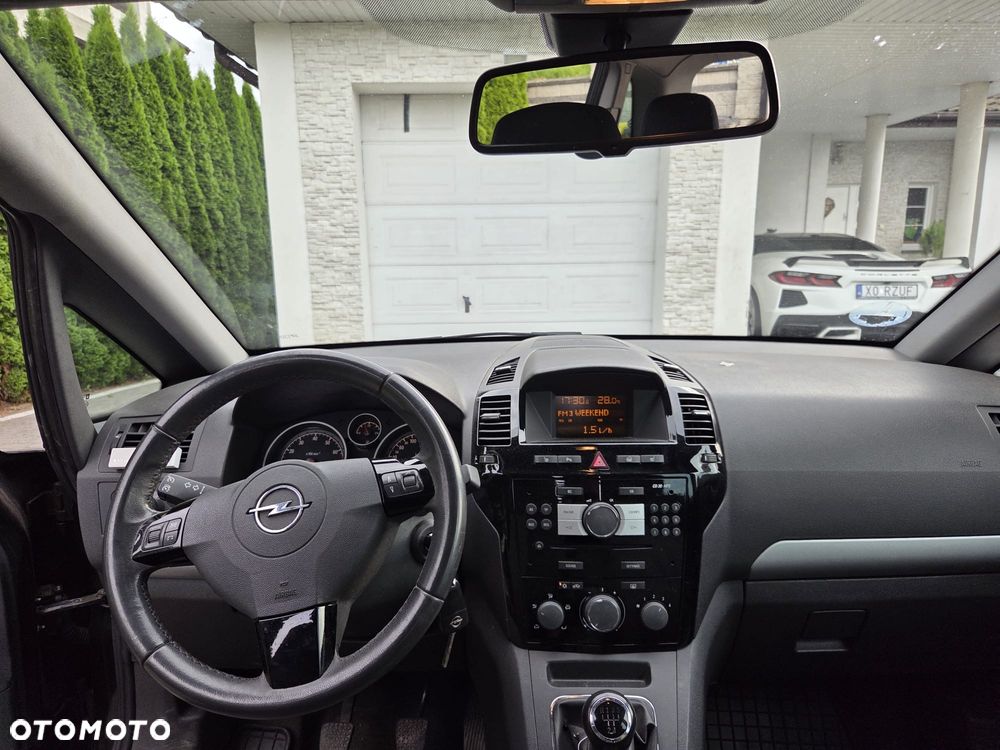 Opel Zafira 1.8 Edition 111 Jahre - 8