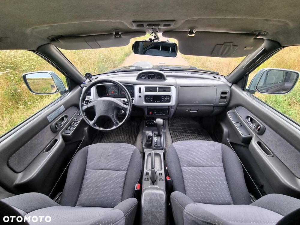 Mitsubishi L200 - 12