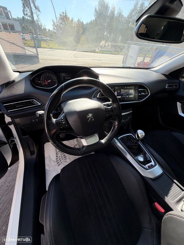 Peugeot 308 1.6 BlueHDi Allure J18 - 15