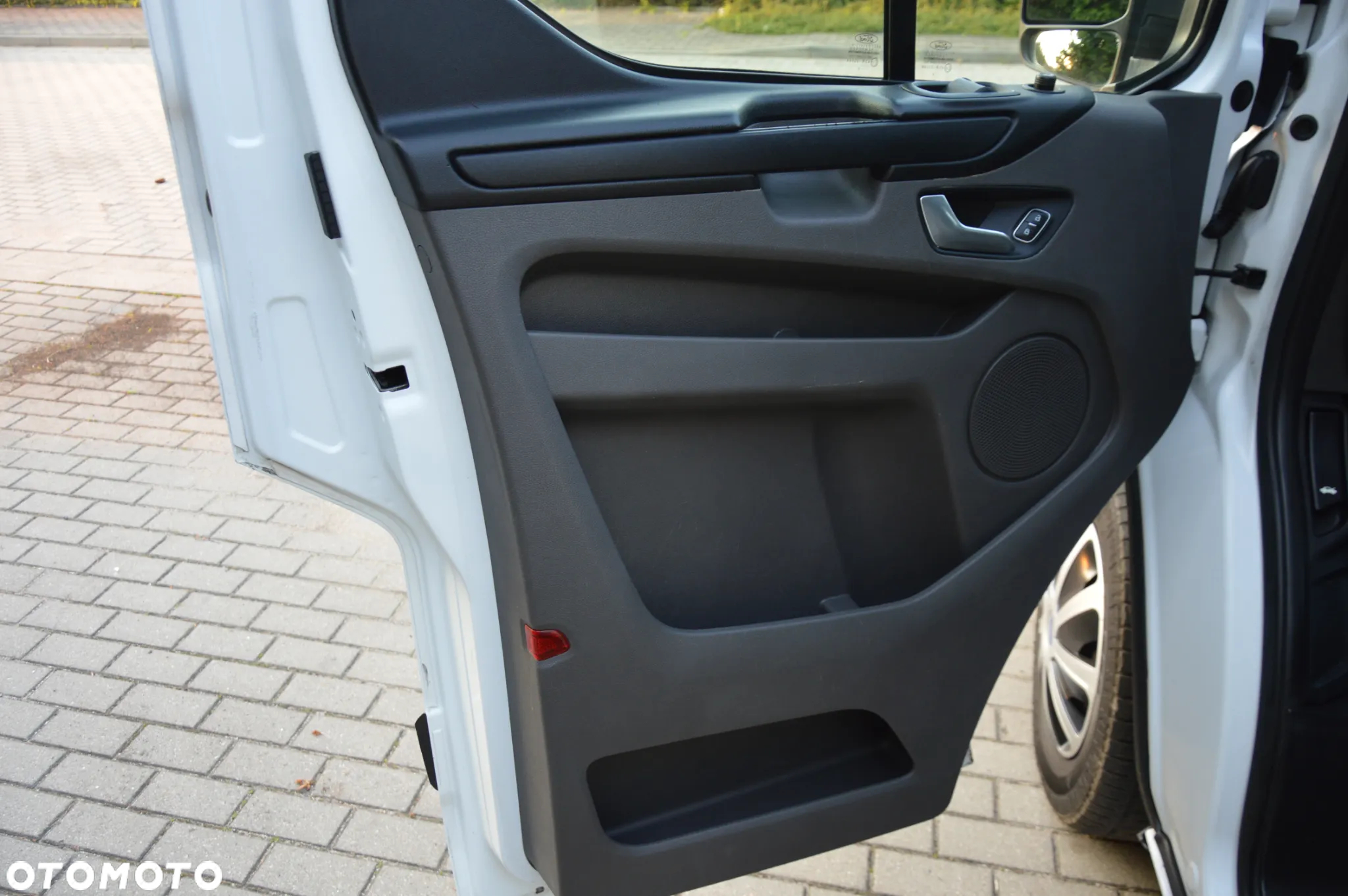 Ford Transit Custom - 13
