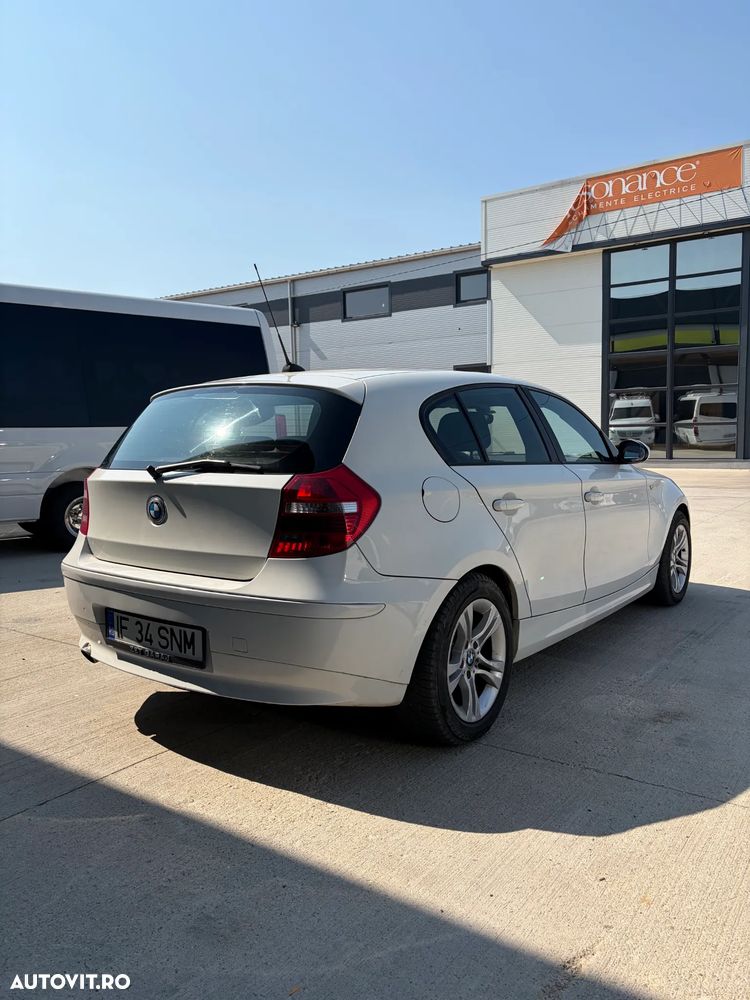 BMW Seria 1 118d - 6
