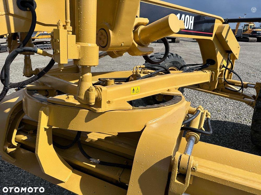 Caterpillar 140 H - 10