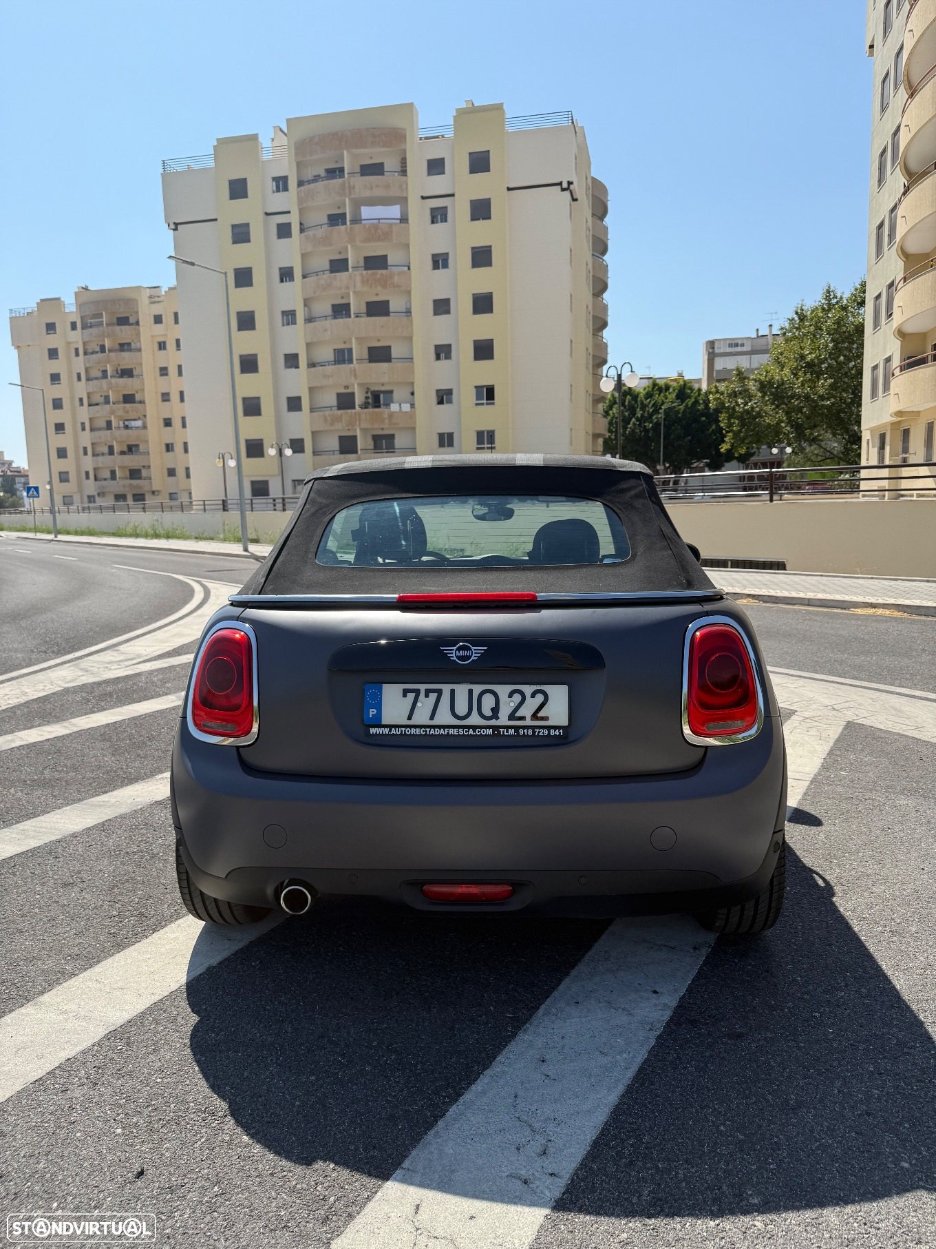 MINI Cabrio Cooper D - 11