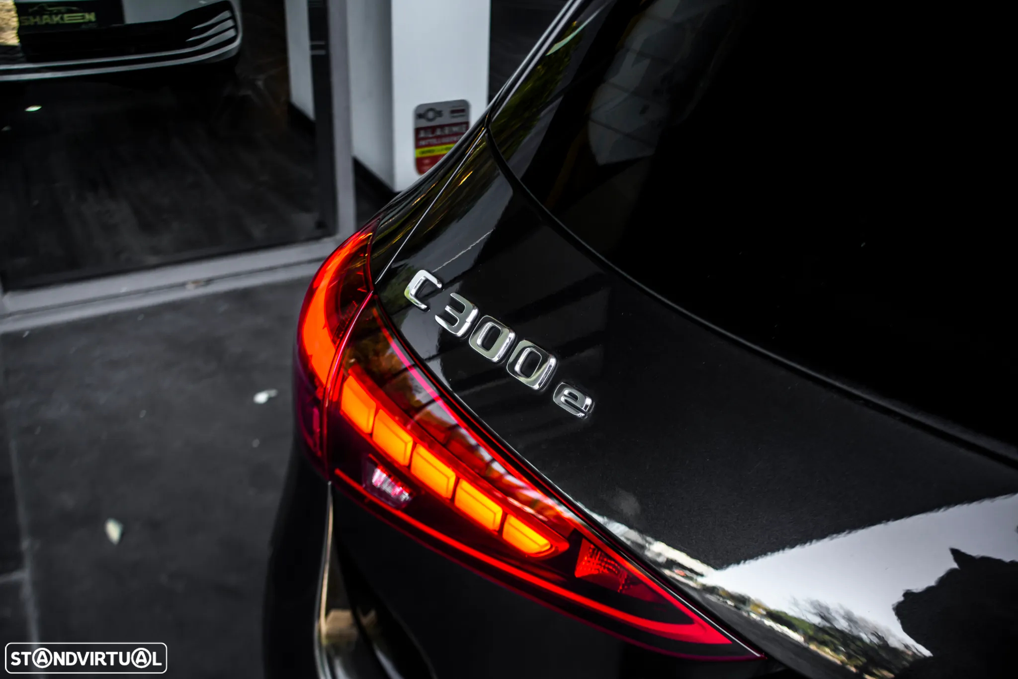 Mercedes-Benz C 300 e AMG Line - 15