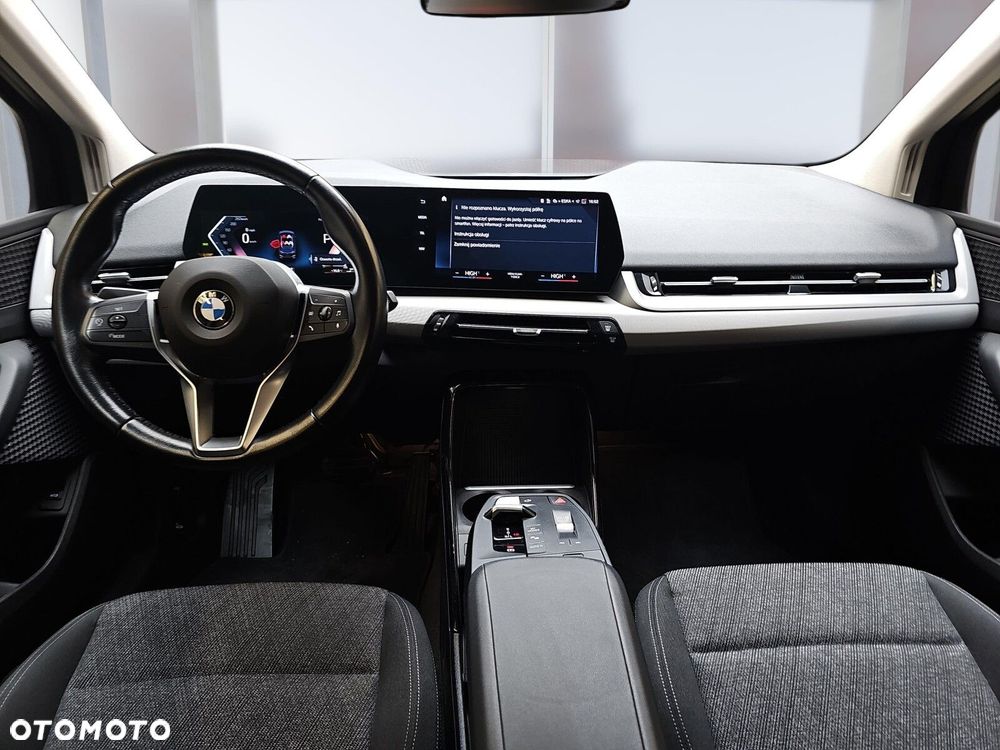 BMW Seria 2 218i - 9