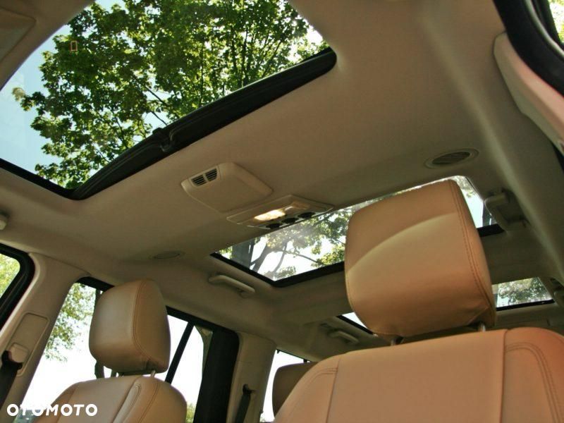 Land Rover Discovery 3.0D V6 HSE - 10