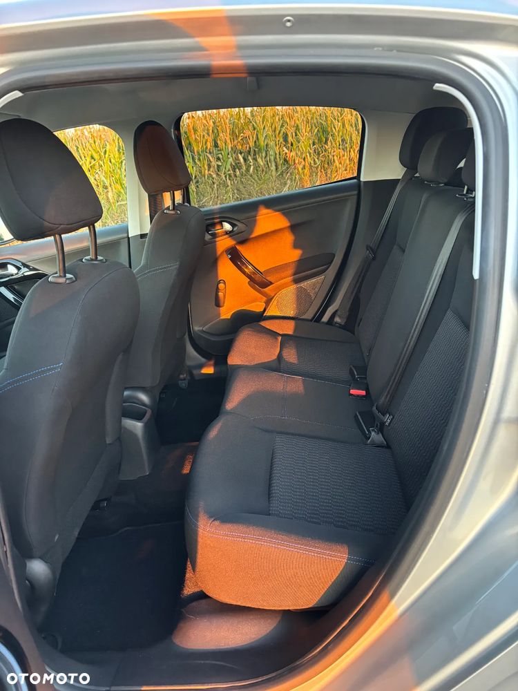 Peugeot 208 1.2 PureTech Style - 18