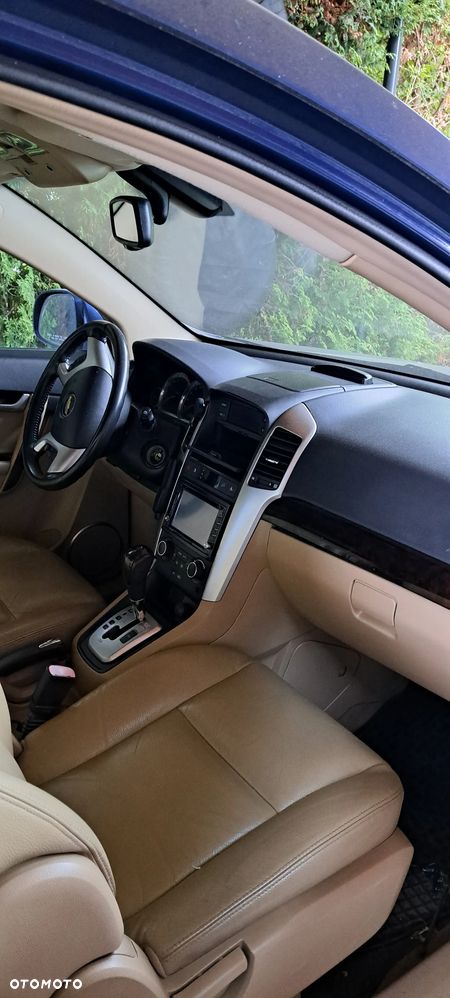Chevrolet Captiva 3.2 Edition - 17