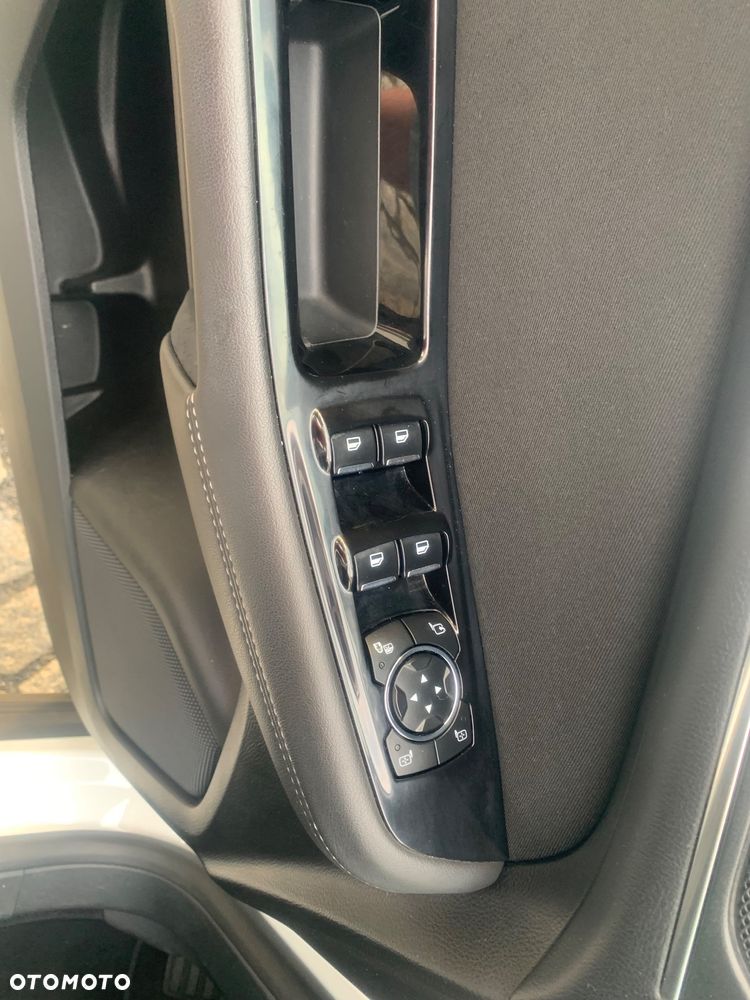 Ford S-Max 2.0 TDCi Titanium - 11