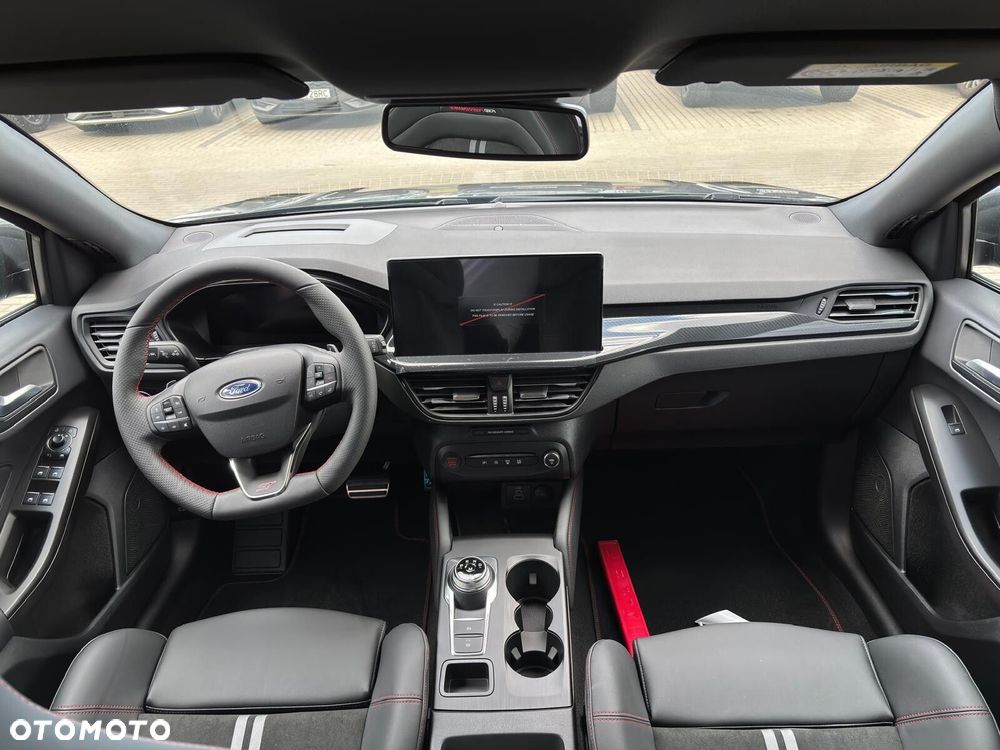 Ford Focus - 35