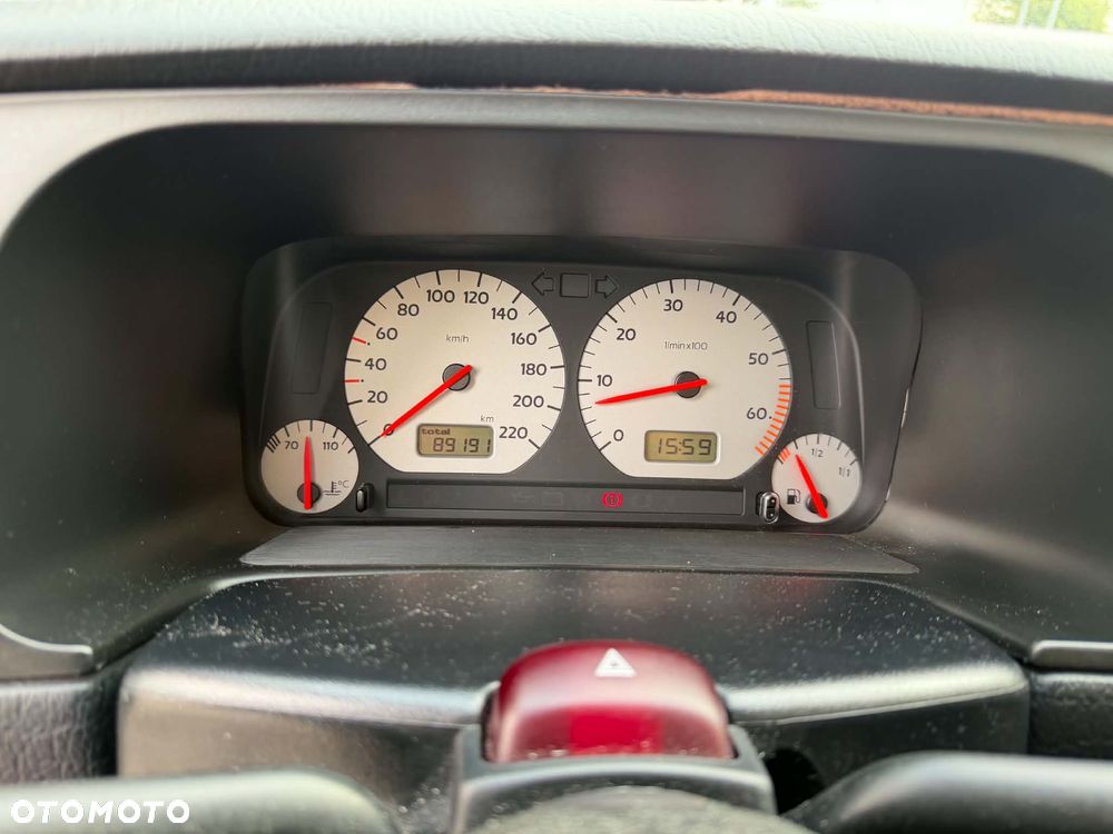 Volkswagen Golf 1.4 - 8