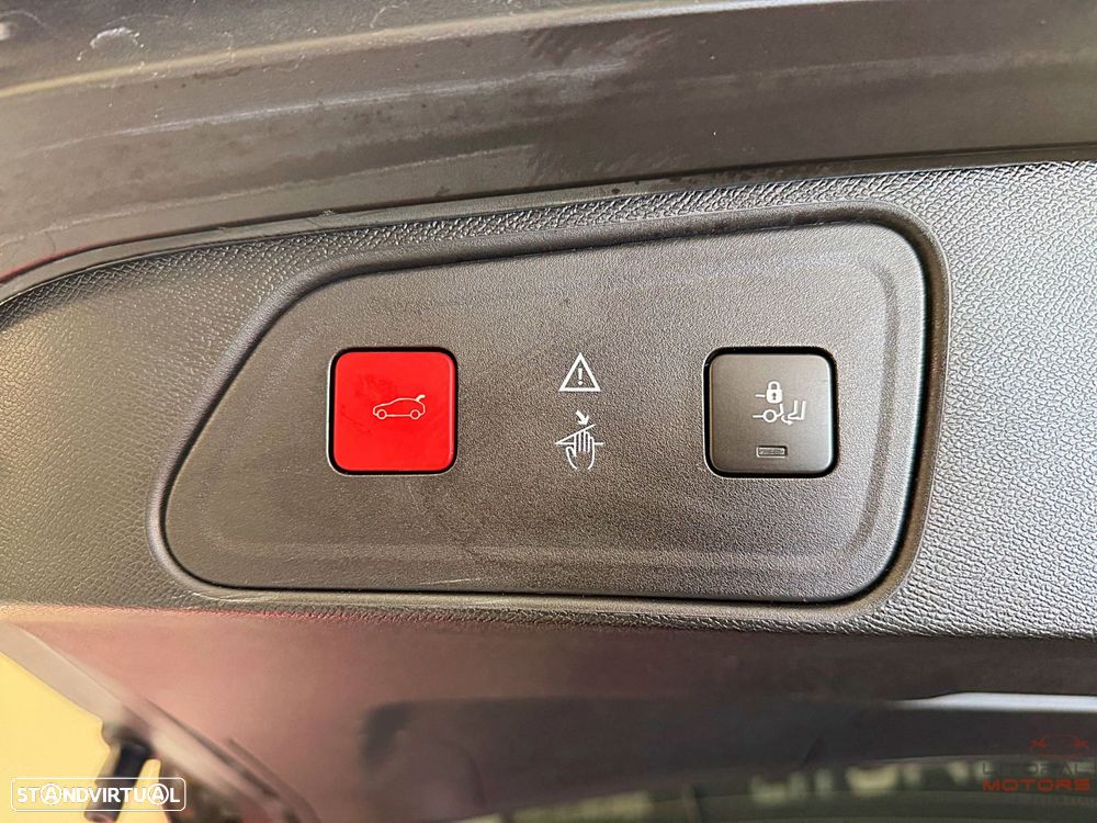 Peugeot 3008 1.2 PureTech Allure EAT6 - 11