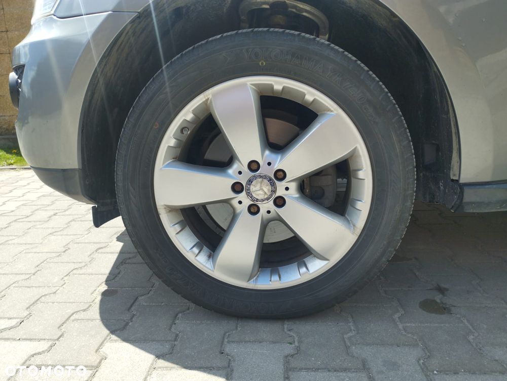 Mercedes-Benz ML - 15