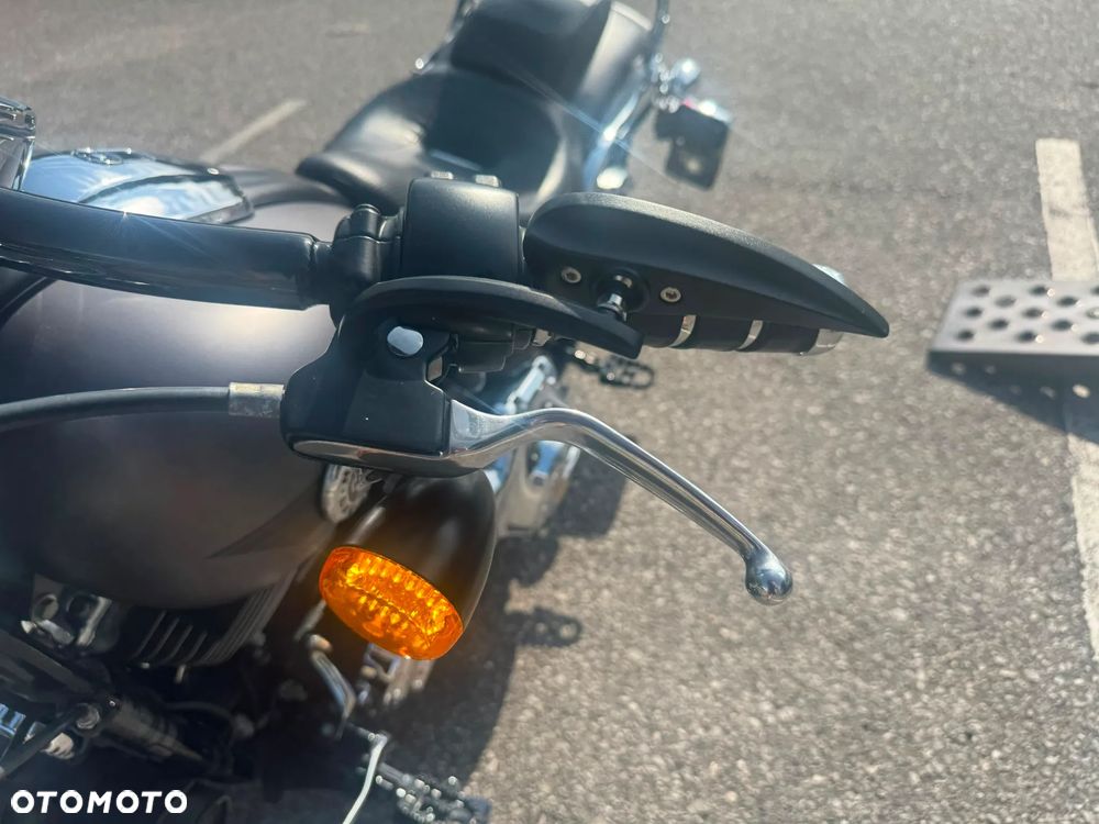 Harley-Davidson Softail Breakout - 15