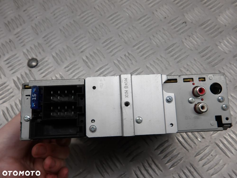 SKODA OCTAVIA I LIFT HB 2.0B RADIO KD-R311 - 2