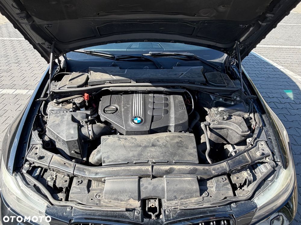BMW Seria 3 318d Sport Line - 21