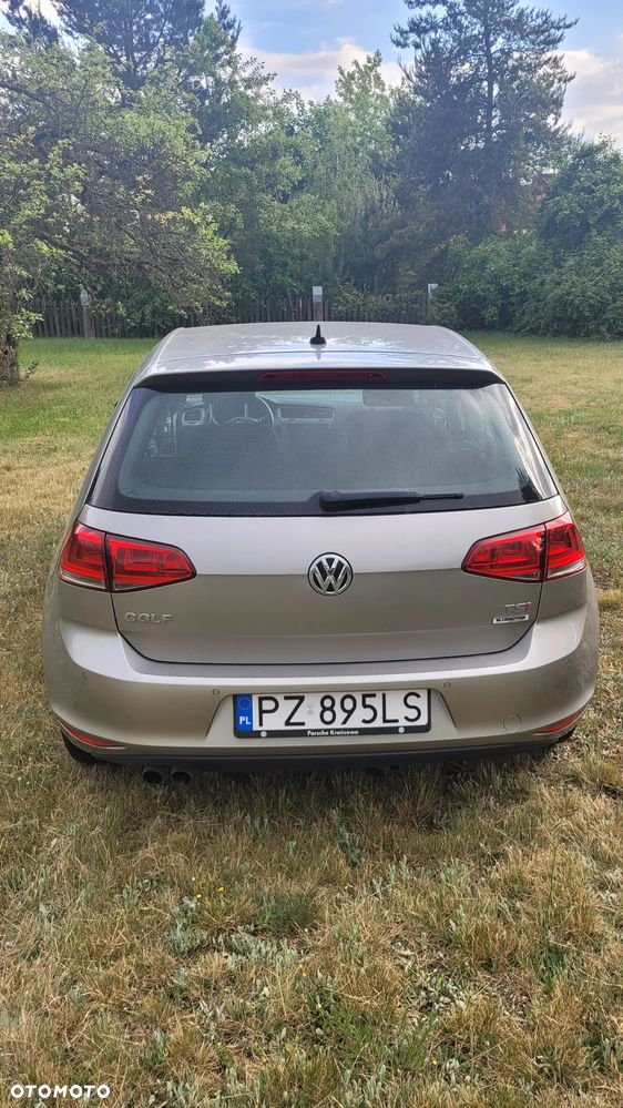 Volkswagen Golf 1.4 TSI BMT Comfortline - 24