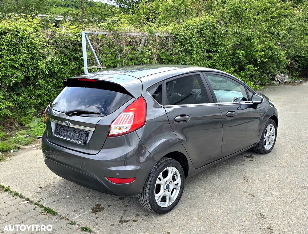 Ford Fiesta 1.5 TDCi Titanium - 11