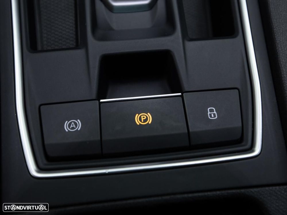 SEAT Leon 1.4 e-Hybrid Xcellence DSG - 21