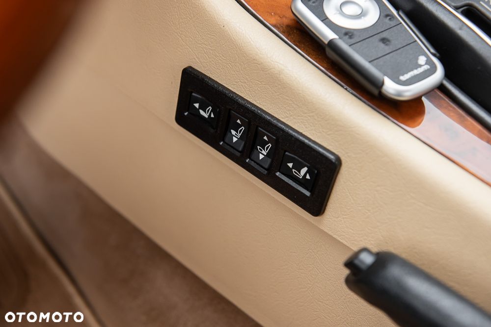 Jaguar XJ Soverign 3.2i - 20