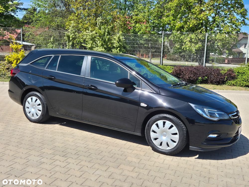 Opel Astra 1.6 D (CDTI) Start/Stop Dynamic - 12