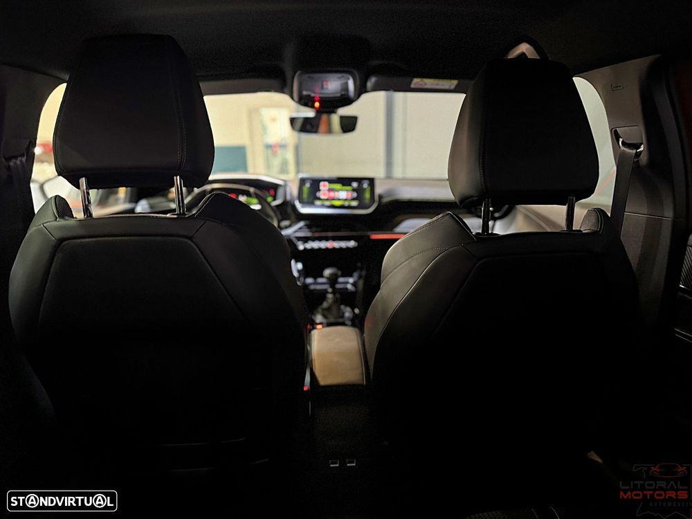 Peugeot 2008 1.2 PureTech GT Line - 37