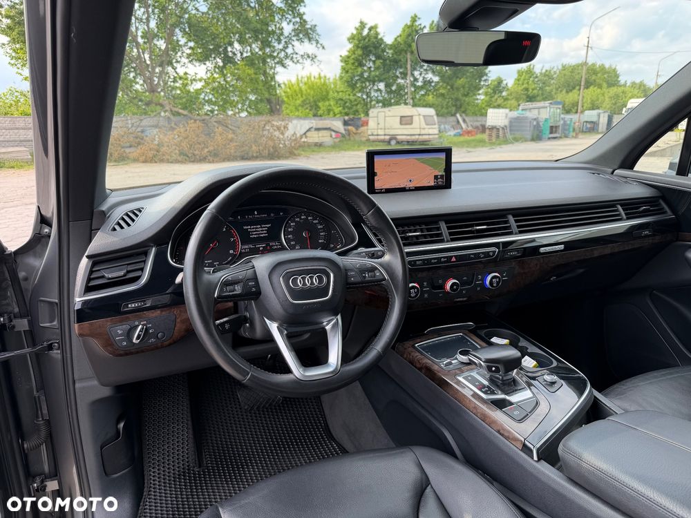 Audi Q7 - 13