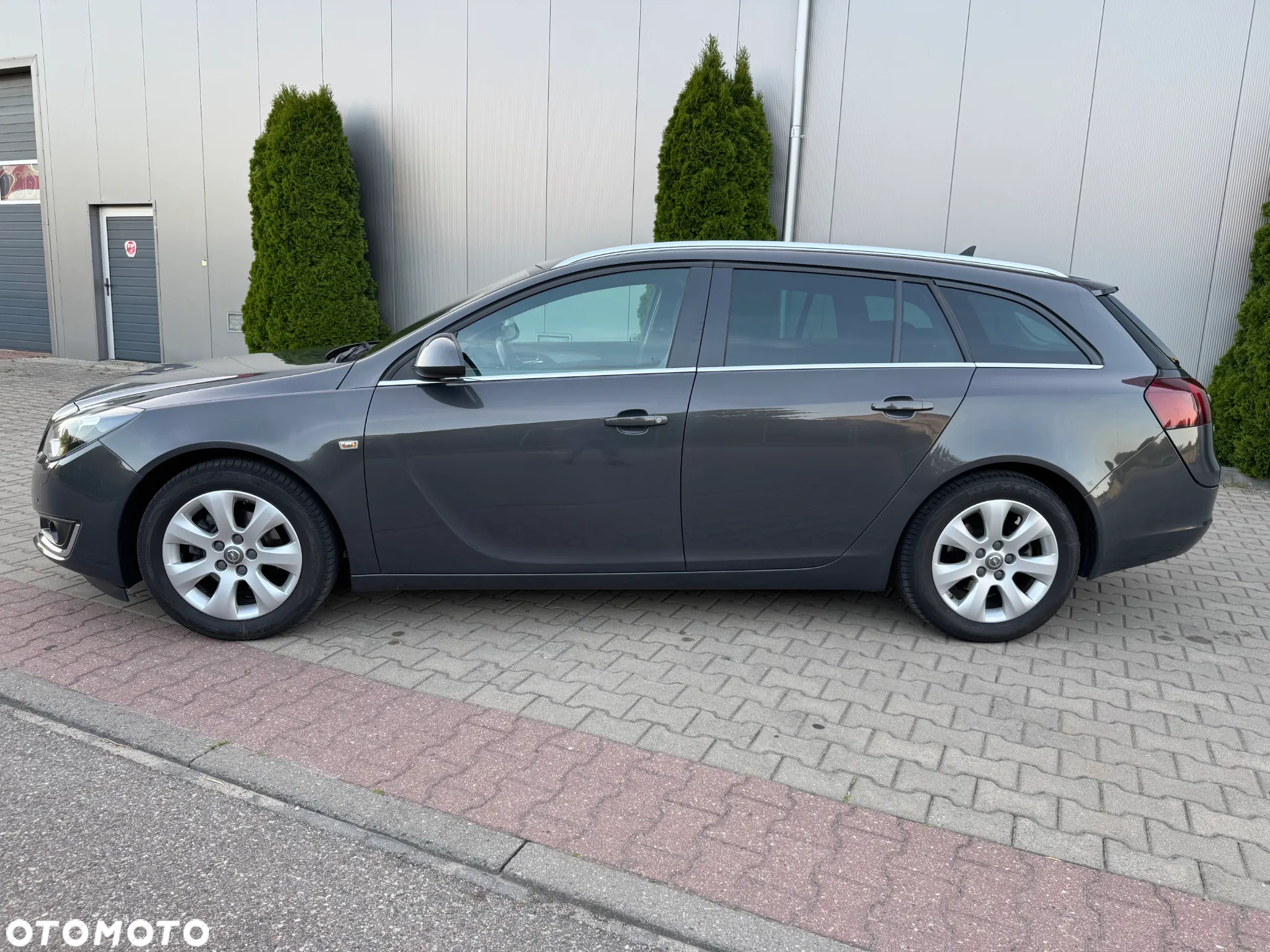 Opel Insignia 1.6 CDTI Cosmo ecoFLEX S&S - 2