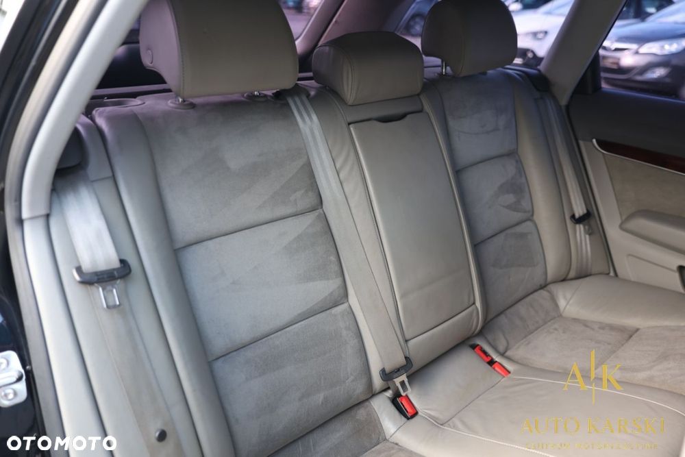 Audi A6 Avant - 33