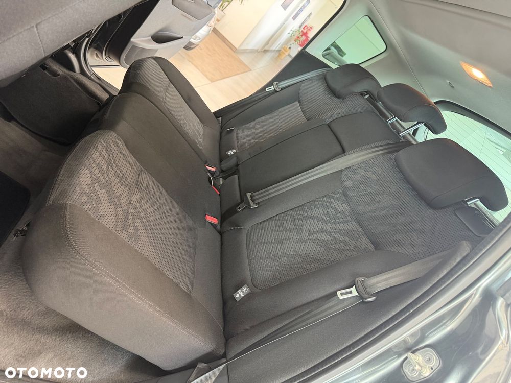 Peugeot 3008 1.6 HDi Active - 21