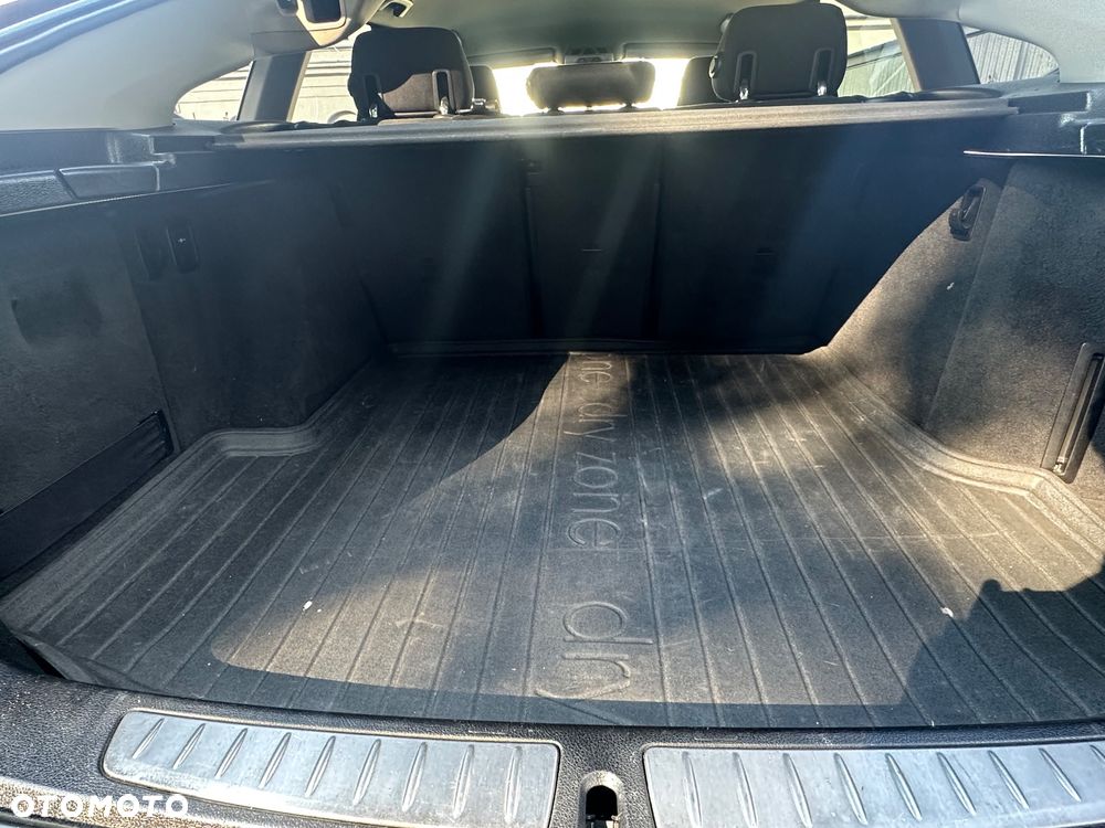 BMW Seria 3 318d - 30