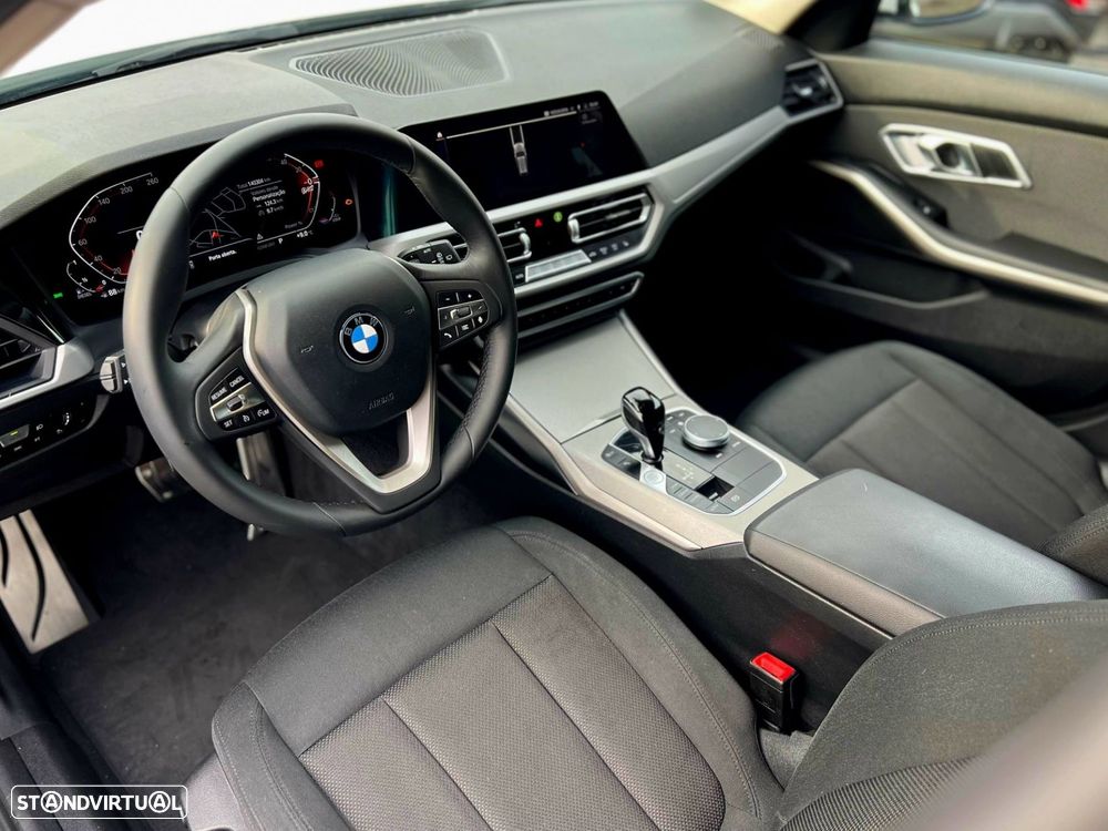 BMW 320 d Touring Line Sport Auto - 8