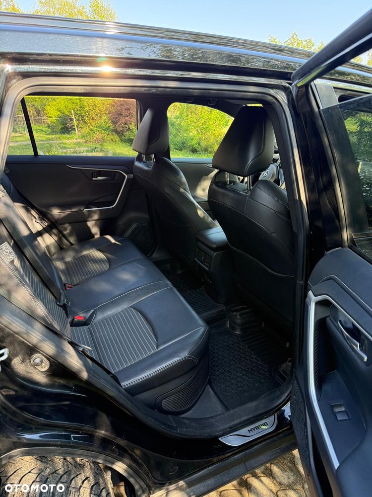 Toyota RAV4 2.5 Hybrid Black Edition by JBL 4x4 - 9