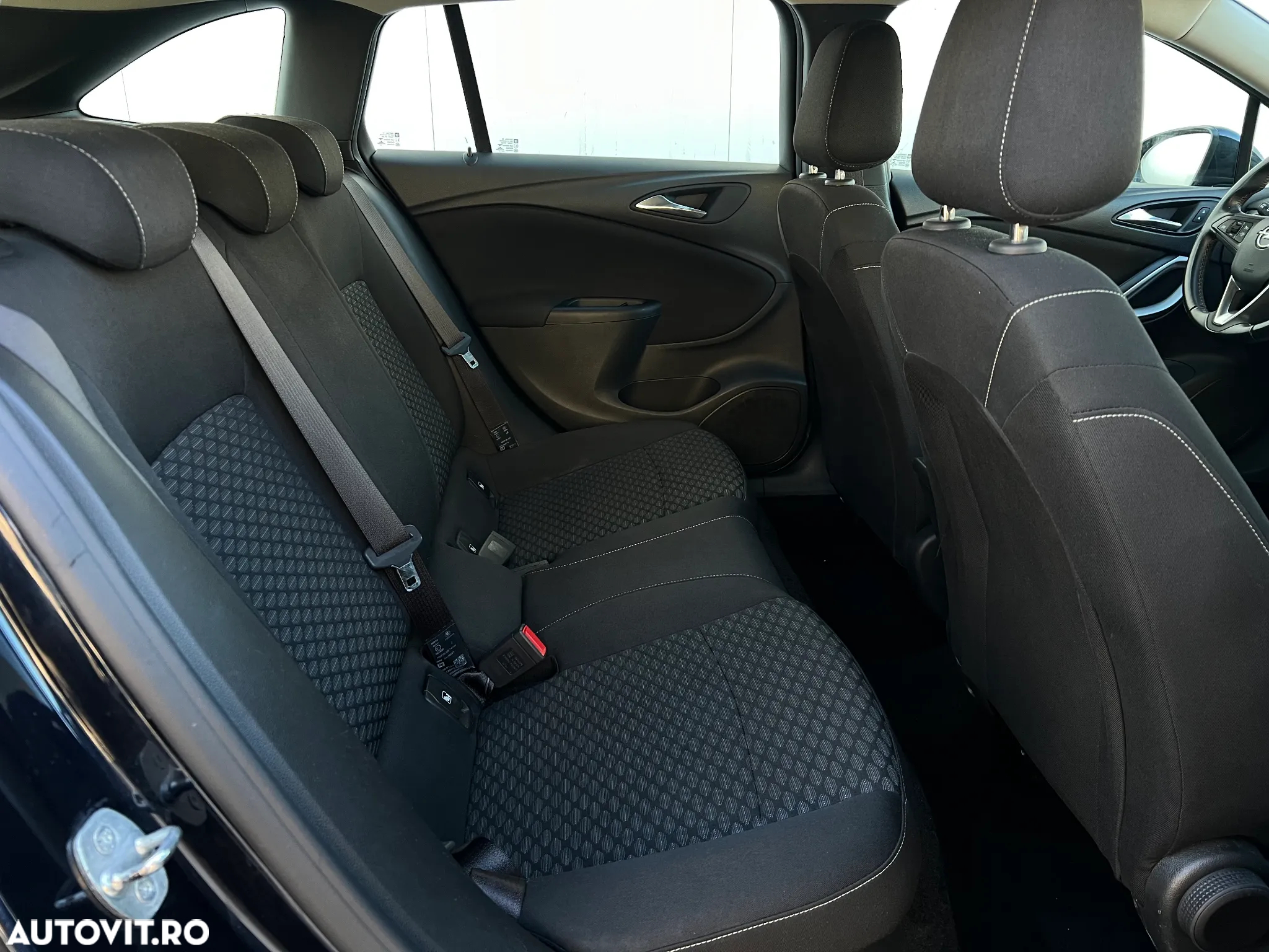 Opel Astra - 8