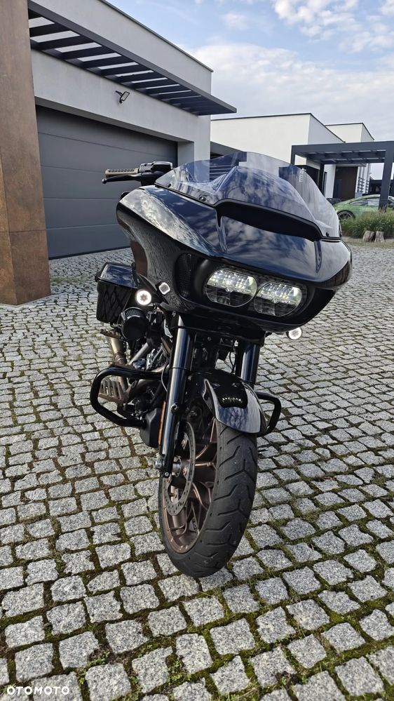 Harley-Davidson Touring Road Glide - 3