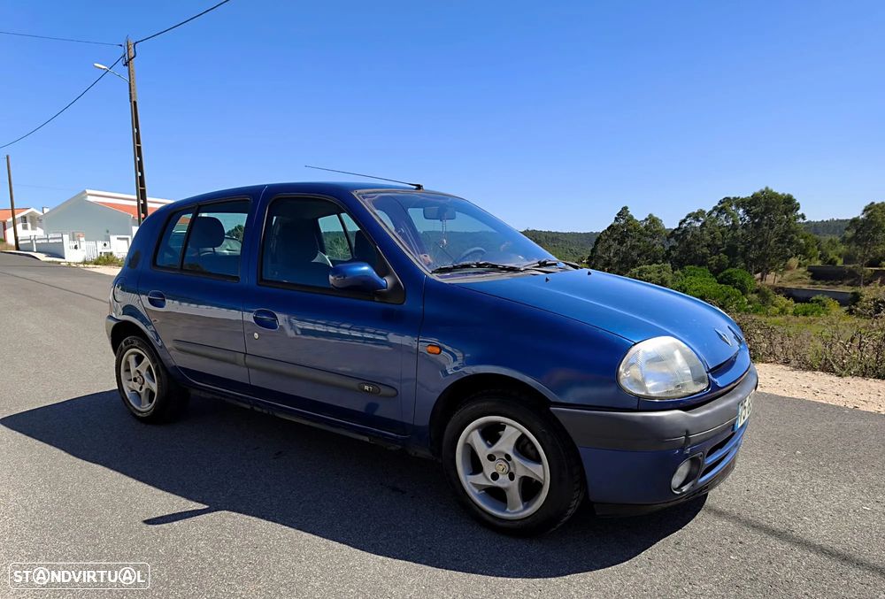 Renault Clio 1.2 RT - 1