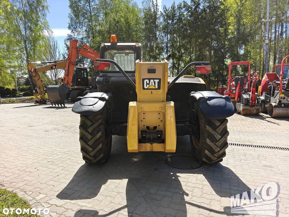 Caterpillar TH407 - 6