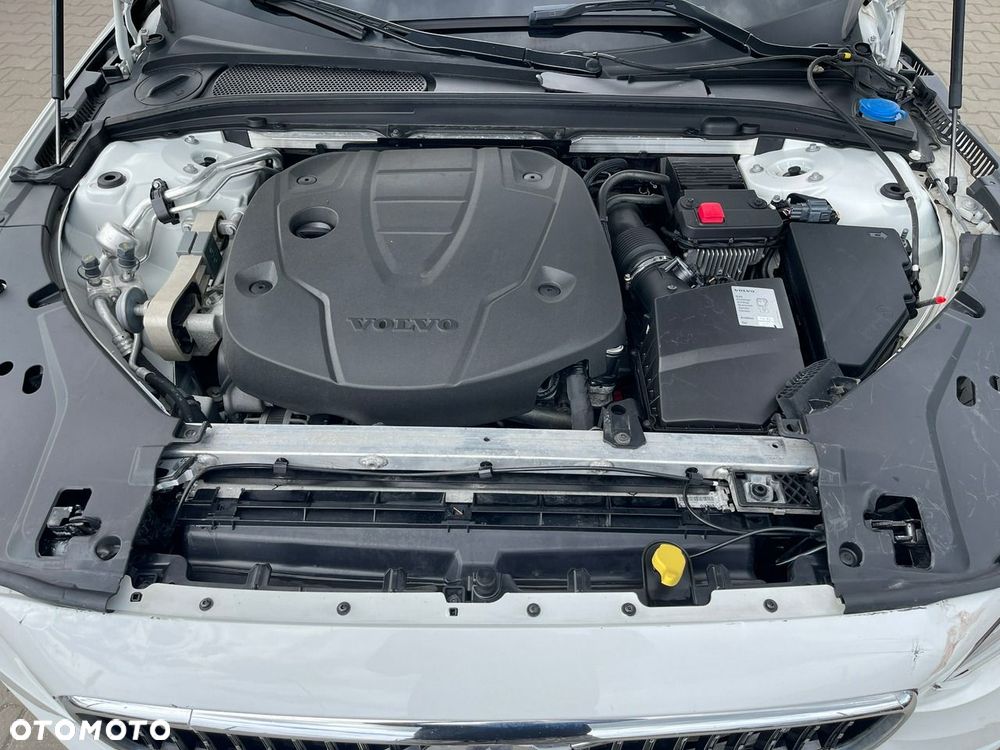 Volvo V90 Cross Country D4 AWD - 17