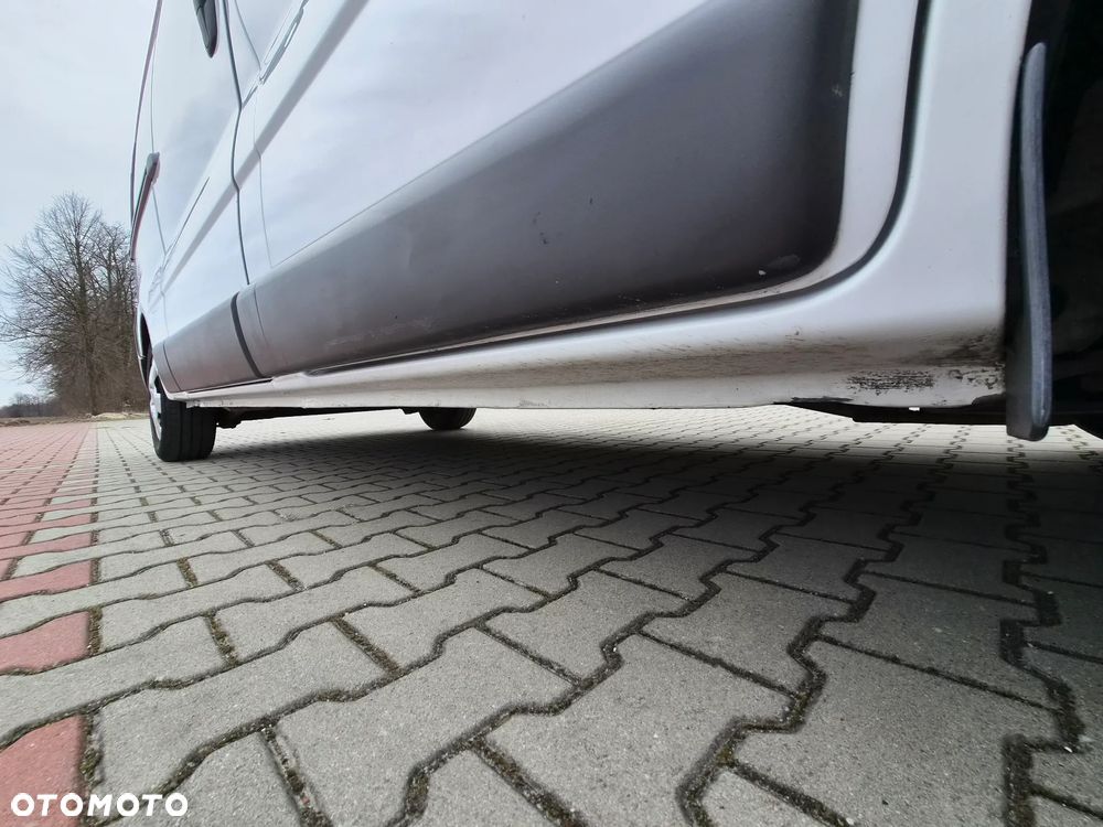 Opel Vivaro - 22