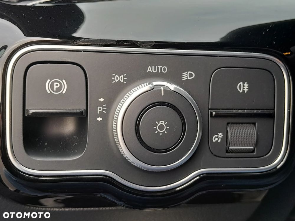 Mercedes-Benz Klasa A 200 Progressive 7G-DCT - 16