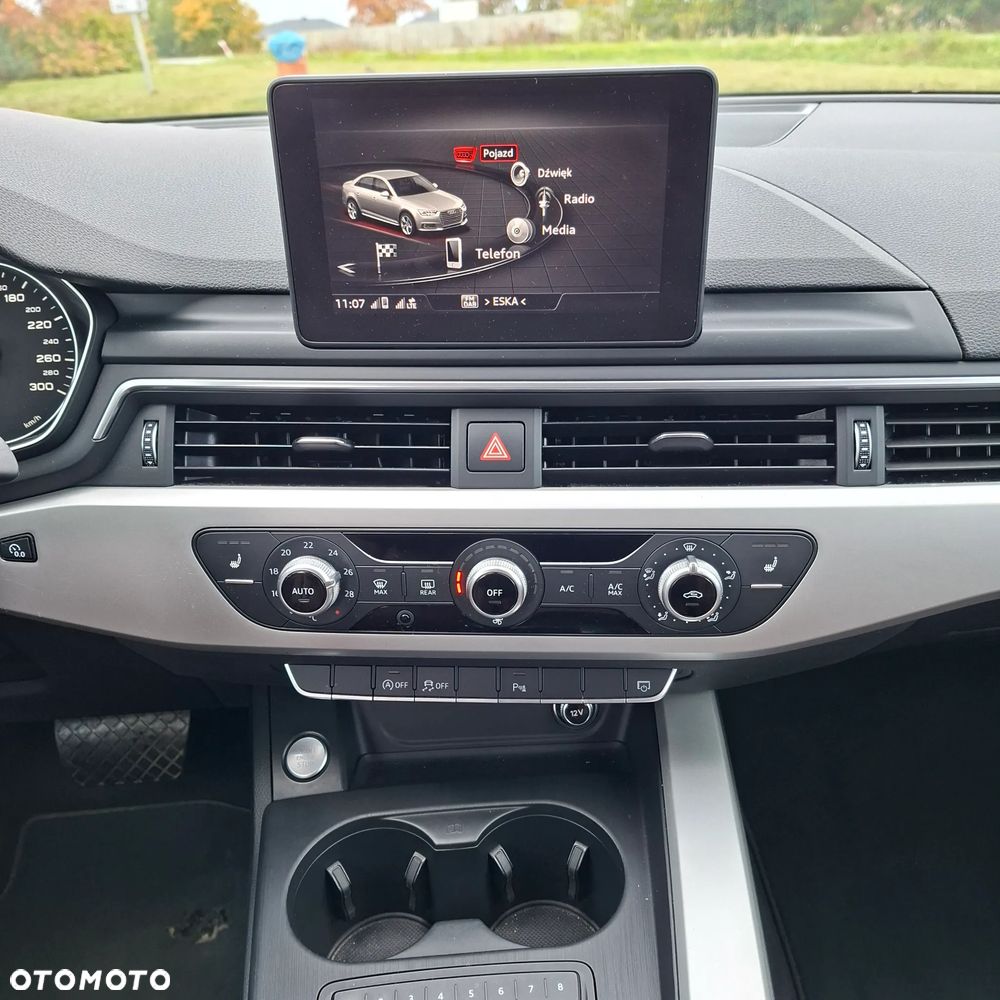 Audi A4 Limousine - 35