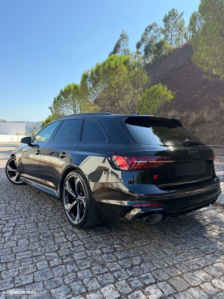 Audi RS4 quattro tiptronic - 4