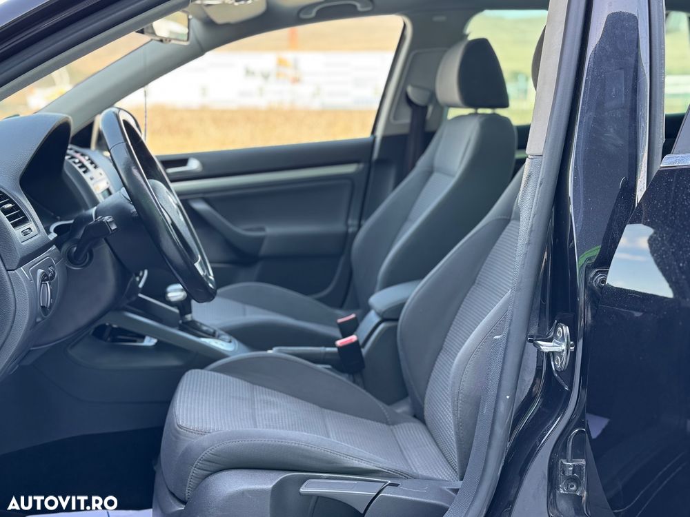 Volkswagen Golf 1.9 TDI DPF DSG Sportline - 11