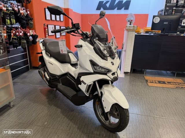 Sym ADX - 1