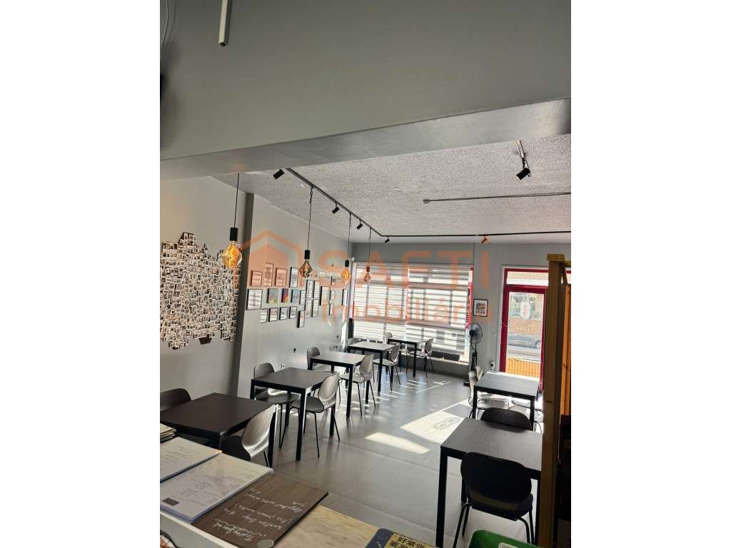 RESTAURANTE DE REFERÊNCIA REMODELADO E EQUIPADO - Grande imagem: 4/9