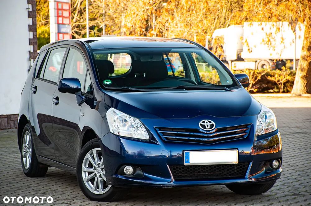 Toyota Verso 1.8 5-Sitzer Executive - 1