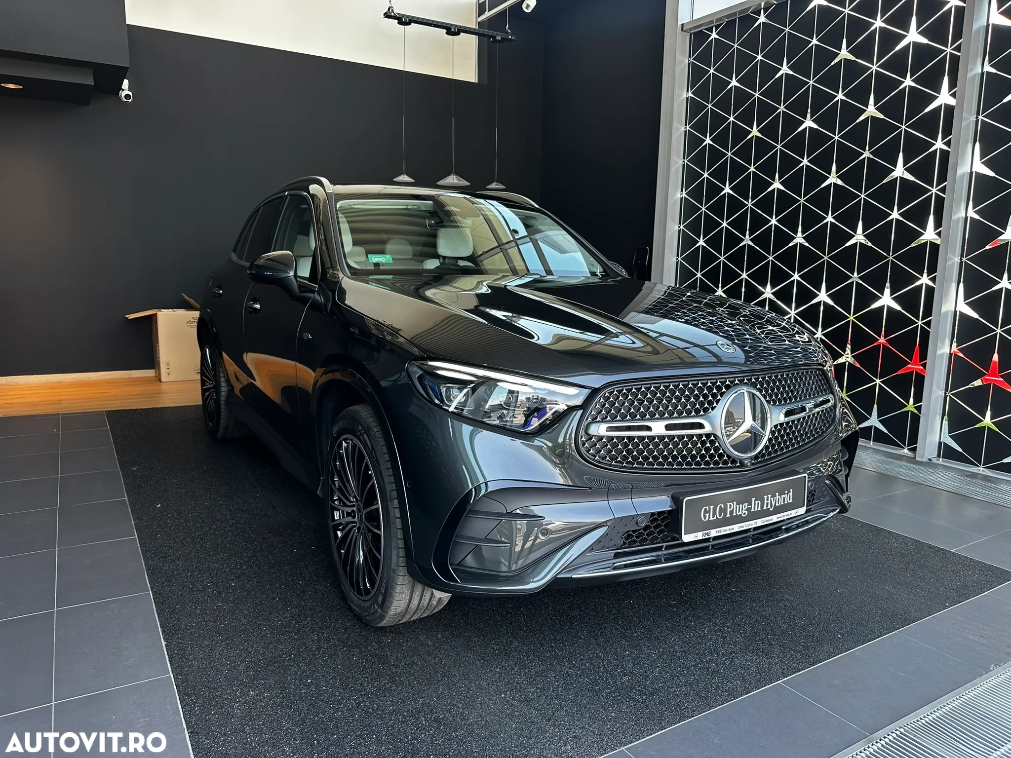 Mercedes-Benz GLC 300 e 4MATIC - 2