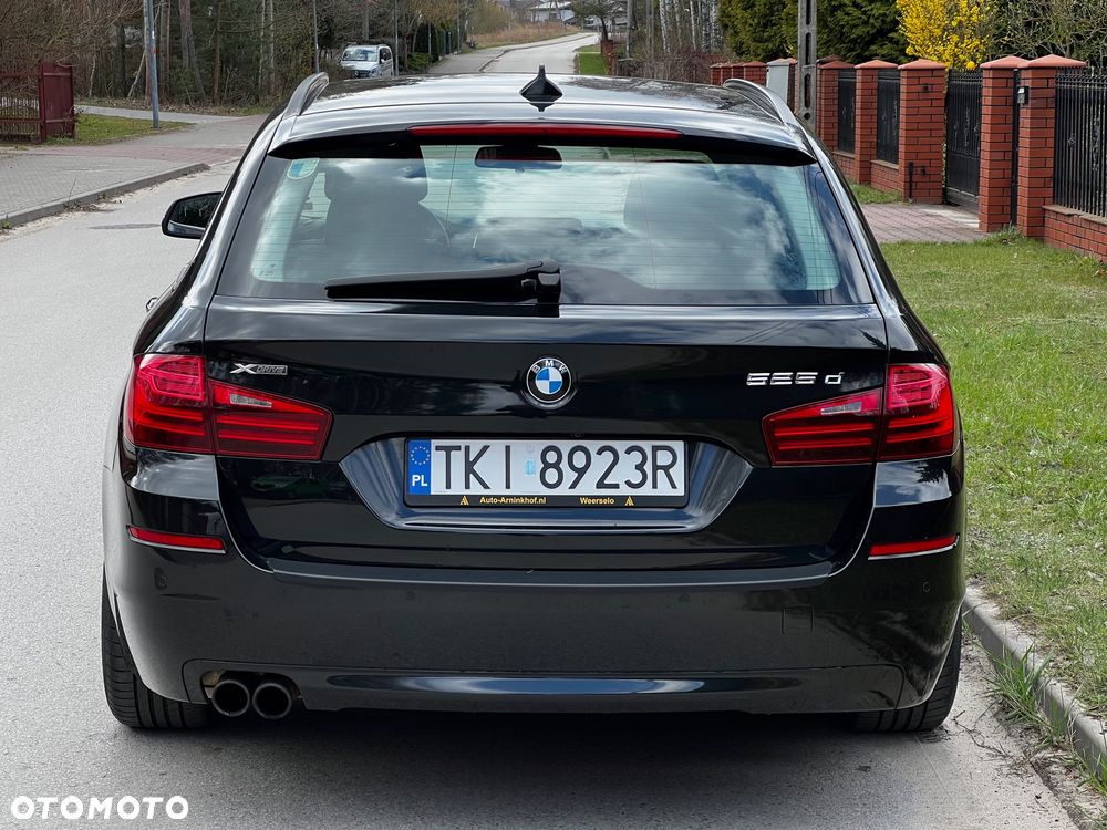 BMW Seria 5 525d xDrive Sport-Aut - 21