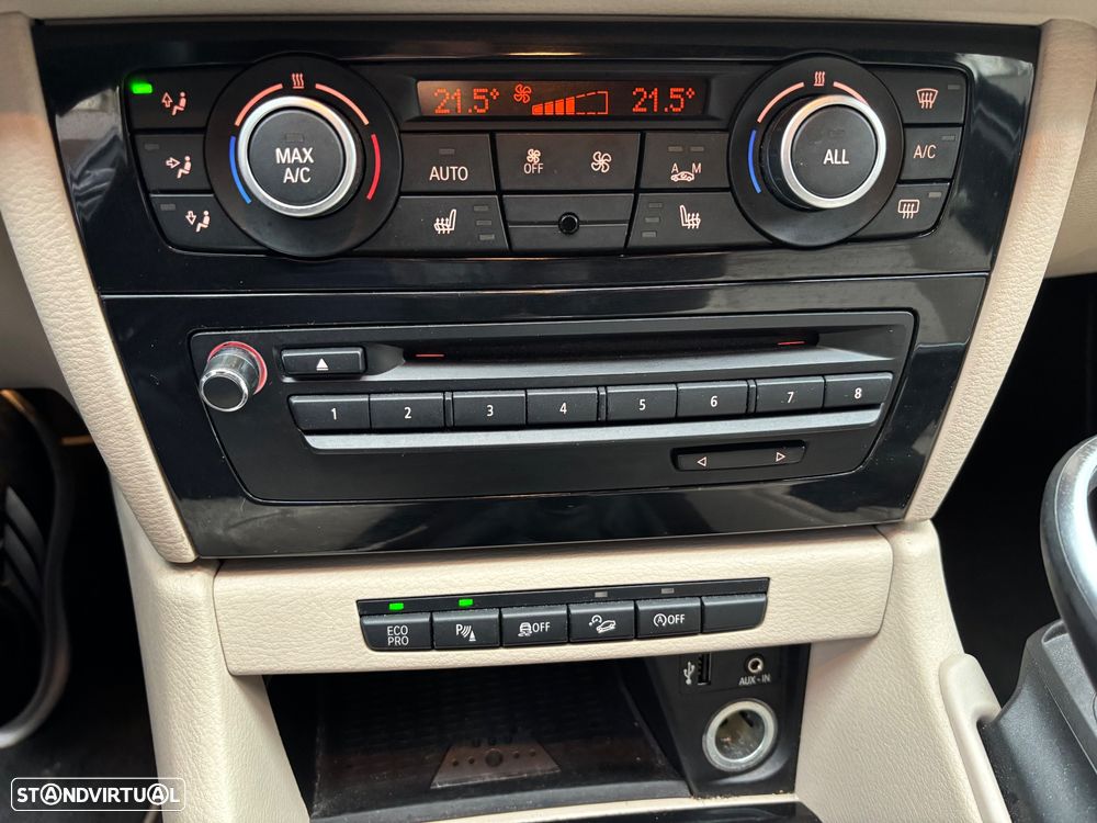 BMW X1 xDrive20d - 12