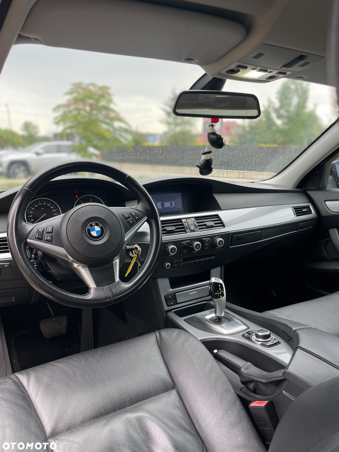 BMW Seria 5 520d Edition Sport - 14